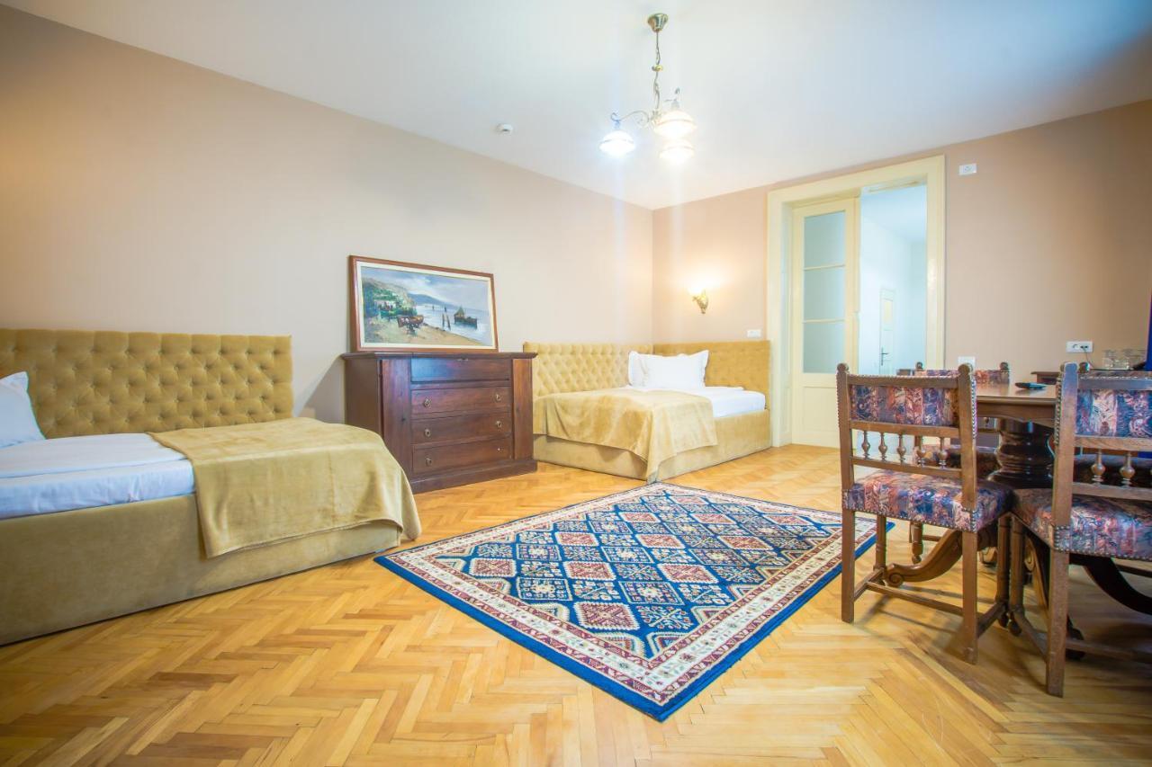 Safrano Palace براشوف المظهر الخارجي الصورة