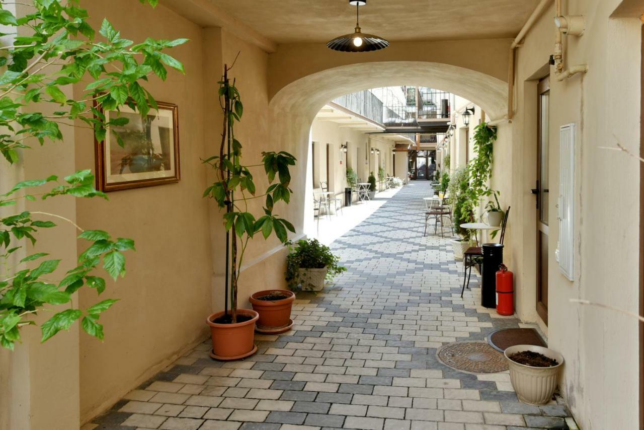 Safrano Palace براشوف المظهر الخارجي الصورة