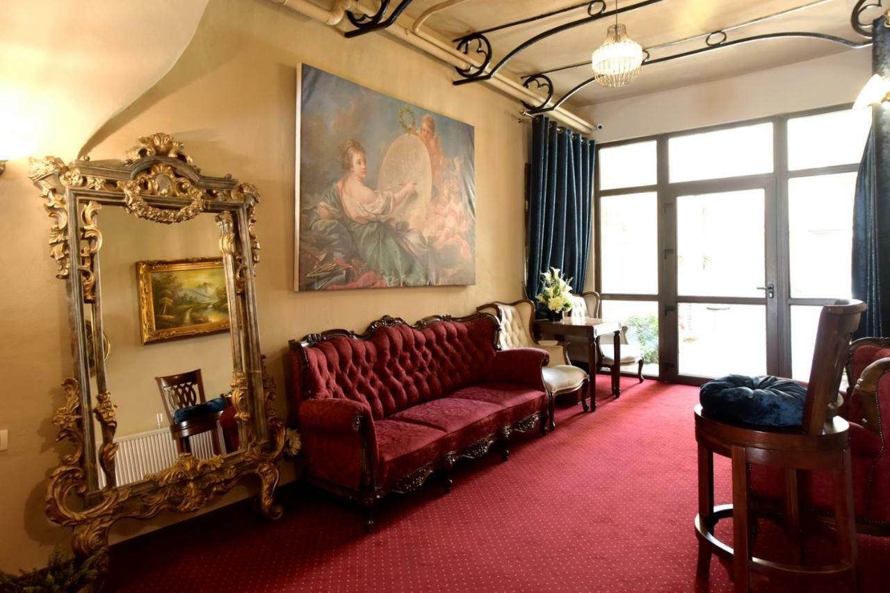 Safrano Palace براشوف المظهر الخارجي الصورة